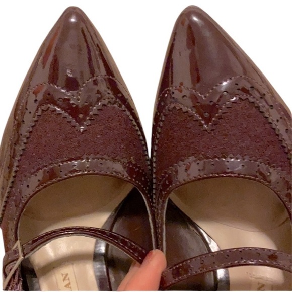 Dana Buchman Sz 8, pointed wingtip shoe, excellent detail. Very stylish. - Picture 4 of 14